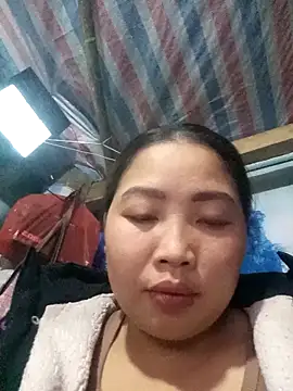 PhamPhung online show from February 1, 2026, 11:58 pm