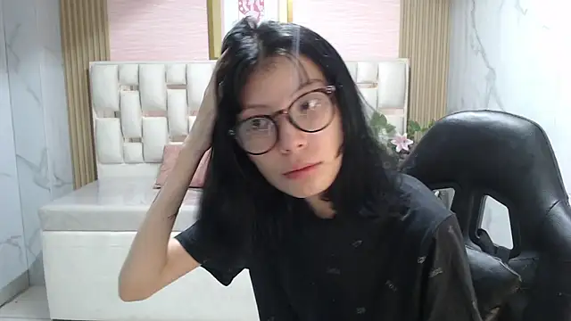 verana s online show from October 27, 2025, 2:56 am