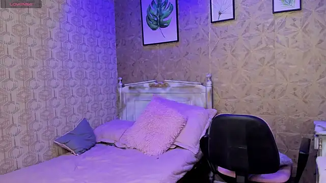 Snapshot of Dali_collin chatting on April 13, 2026, 2:26 am Dali collin online show from April 13, 2026, 2:26 am