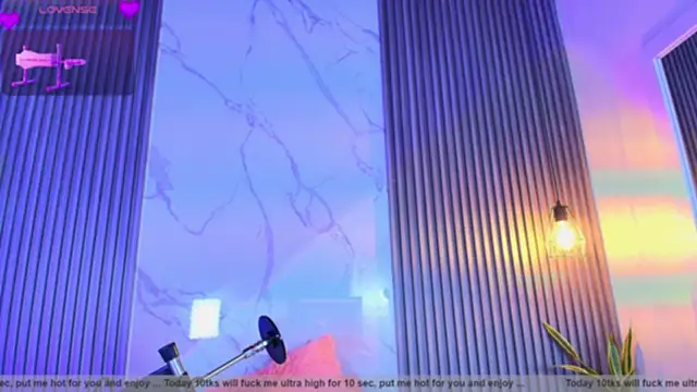 Snapshot of Cherry__blossom18 chatting on October 1, 2025, 11:25 am Cherry blossom18 online show from October 1, 2025, 11:25 am