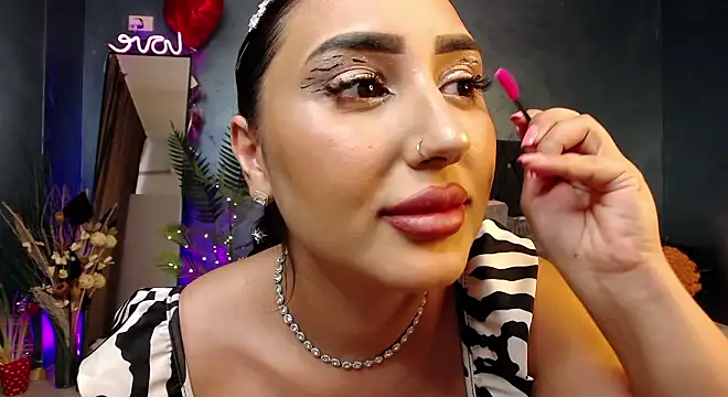 bellafun  online show from March 12, 2026, 2:54 pm