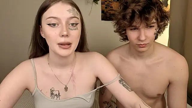 Snapshot of eva_sunshine_blue_eyes chatting on April 2, 2026, 1:40 pm eva sunshine blue eyes online show from April 2, 2026, 1:40 pm