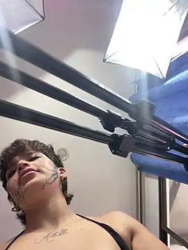 DayanaDG online show from March 25, 2026, 8:30 pm