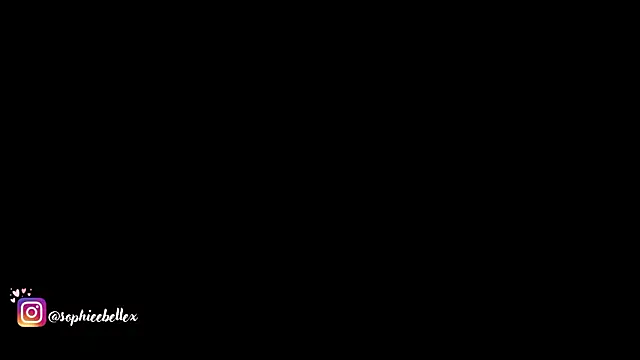 Snapshot of Sophiex_belle chatting on March 6, 2026, 8:15 pm Sophiex belle online show from March 6, 2026, 8:15 pm