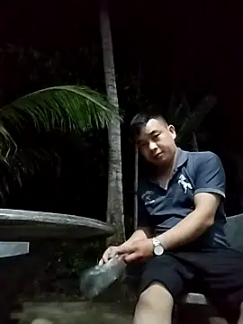 Snapshot of Boy_kuto77 chatting on February 19, 2026, 2:14 pm Boy kuto77 online show from February 19, 2026, 2:14 pm