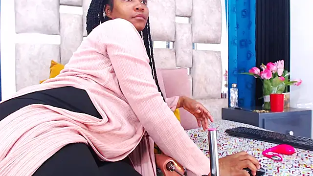 AmbarSmit online show from February 2, 2026, 1:15 am