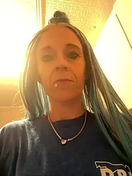 Purple2StayThnxx online show from March 7, 2026, 6:35 pm