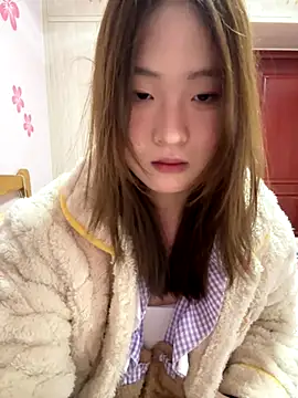 Snapshot of CoCo-s chatting on November 18, 2025, 2:09 pm CoCo-s online show from November 18, 2025, 2:09 pm