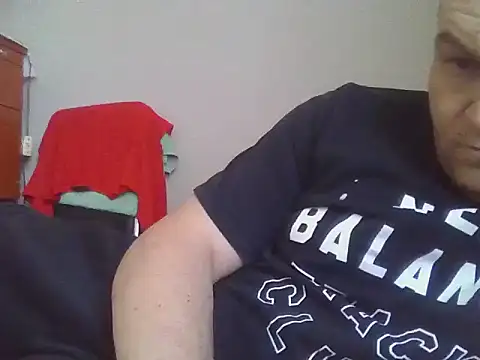 Snapshot of habartek85 chatting on February 1, 2026, 8:56 am habartek85 online show from February 1, 2026, 8:56 am