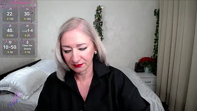 hunters woman online show from May 28, 2026, 3:07 pm