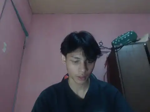 Snapshot of Kyoshi_19 chatting on March 31, 2026, 12:18 pm Kyoshi 19 online show from March 31, 2026, 12:18 pm