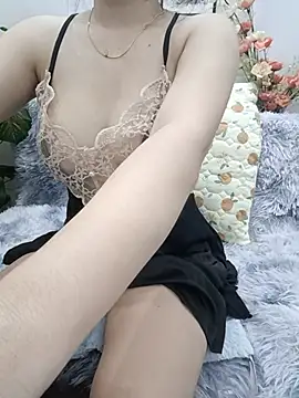 Lyly-2k5 online show from May 25, 2026, 2:00 am