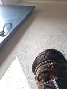 Snapshot of RAYI_Queen_3 chatting on November 26, 2025, 5:29 am RAYI Queen 3 online show from November 26, 2025, 5:29 am