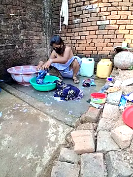 Snapshot of RAYI_Queen_3 chatting on November 24, 2025, 4:01 am RAYI Queen 3 online show from November 24, 2025, 4:01 am