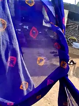 Snapshot of RAYI_Queen_3 chatting on November 28, 2025, 4:01 am RAYI Queen 3 online show from November 28, 2025, 4:01 am