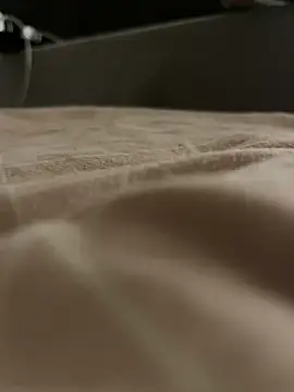 Snapshot of naughtycoupl98 chatting on September 25, 2025, 2:39 am naughtycoupl98 online show from September 25, 2025, 2:39 am