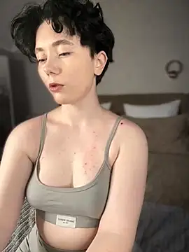 Snapshot of RinaShy chatting on October 8, 2025, 5:09 am RinaShy online show from October 8, 2025, 5:09 am