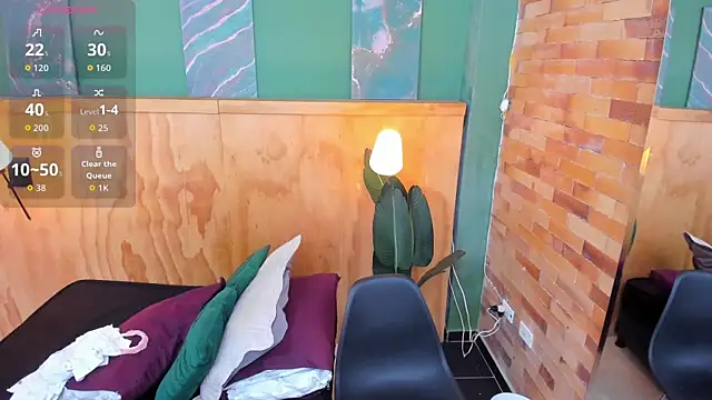 Snapshot of milavega_ chatting on March 3, 2026, 11:50 am milavega online show from March 3, 2026, 11:50 am