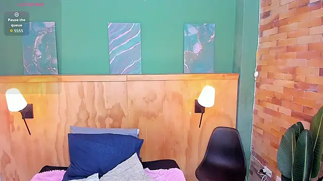 Snapshot of milavega_ chatting on March 28, 2026, 12:28 pm milavega online show from March 28, 2026, 12:28 pm