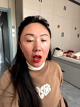 xiaomei-11 online show from November 26, 2025, 6:13 am