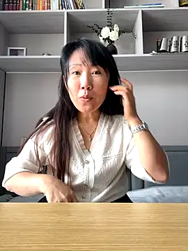 xiaomei-11 online show from October 5, 2025, 2:46 am