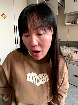 xiaomei-11 online show from October 24, 2025, 8:24 am