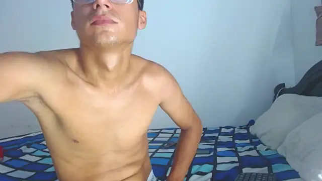 Jacobandluna online show from November 15, 2025, 11:53 pm