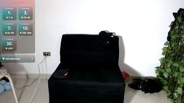 ruth blue21 online show from October 27, 2025, 4:24 am