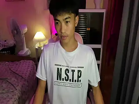 yourhotpinoy online show from November 4, 2025, 9:02 am