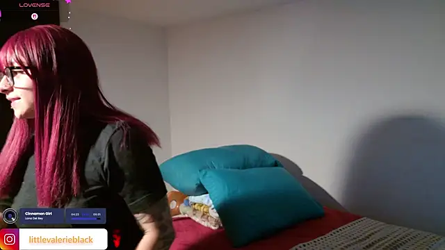 Snapshot of Aurora_blaack chatting on April 14, 2026, 1:10 am Aurora blaack online show from April 14, 2026, 1:10 am