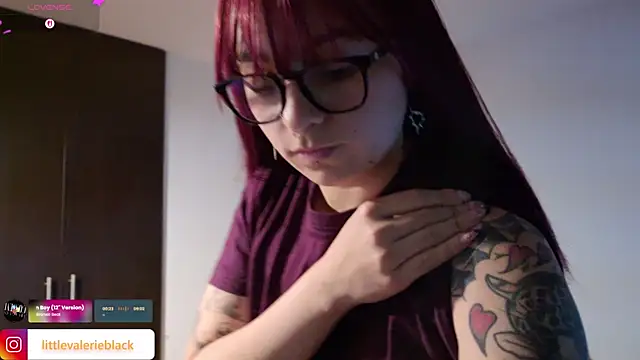 Snapshot of Aurora_blaack chatting on April 16, 2026, 9:54 am Aurora blaack online show from April 16, 2026, 9:54 am