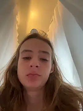 Snapshot of SeccySerena chatting on November 6, 2025, 8:02 pm SeccySerena online show from November 6, 2025, 8:02 pm