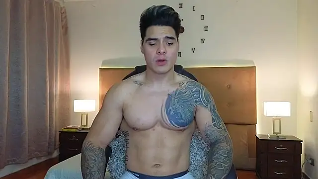 Steven Velez online show from June 12, 2026, 11:24 pm