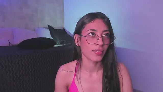 Becky G online show from November 17, 2025, 12:14 am