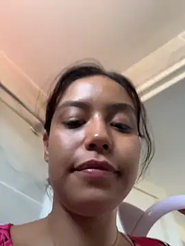 TamaraMera online show from July 2, 2026, 6:47 pm