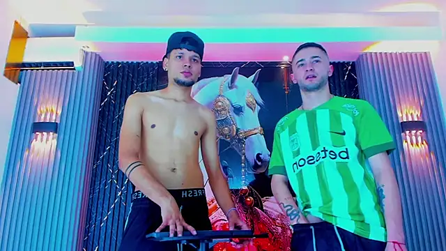 Dominic Max  online show from September 15, 2025, 4:57 am