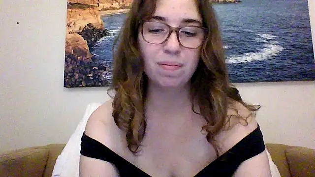 Snapshot of sweetsocalgirl chatting on February 27, 2026, 1:39 am sweetsocalgirl online show from February 27, 2026, 1:39 am