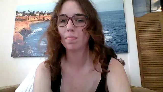 Snapshot of sweetsocalgirl chatting on March 31, 2026, 10:45 pm sweetsocalgirl online show from March 31, 2026, 10:45 pm