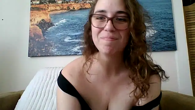 Snapshot of sweetsocalgirl chatting on April 11, 2026, 11:08 pm sweetsocalgirl online show from April 11, 2026, 11:08 pm