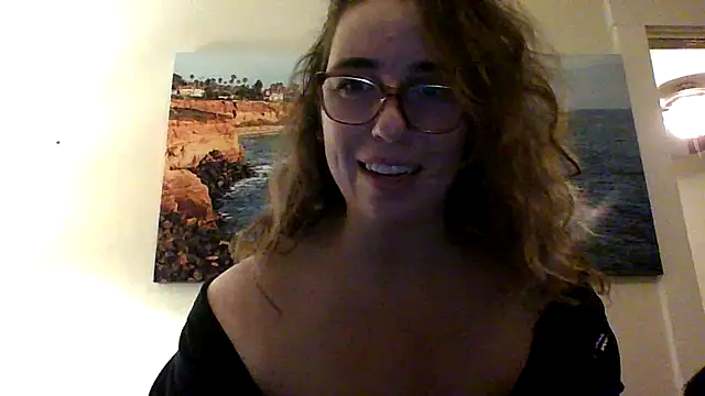 Snapshot of sweetsocalgirl chatting on February 18, 2026, 1:58 am sweetsocalgirl online show from February 18, 2026, 1:58 am