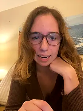 Snapshot of sweetsocalgirl chatting on November 6, 2025, 3:43 am sweetsocalgirl online show from November 6, 2025, 3:43 am