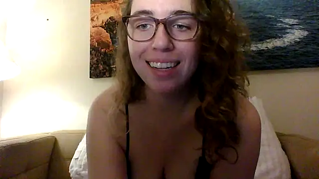 Snapshot of sweetsocalgirl chatting on February 1, 2026, 1:59 am sweetsocalgirl online show from February 1, 2026, 1:59 am