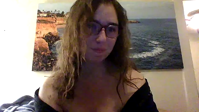 Snapshot of sweetsocalgirl chatting on February 17, 2026, 2:20 am sweetsocalgirl online show from February 17, 2026, 2:20 am