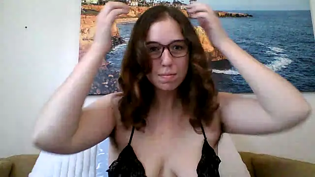 Snapshot of sweetsocalgirl chatting on March 23, 2026, 11:26 pm sweetsocalgirl online show from March 23, 2026, 11:26 pm