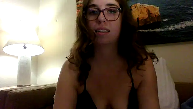 Snapshot of sweetsocalgirl chatting on December 1, 2025, 3:07 am sweetsocalgirl online show from December 1, 2025, 3:07 am