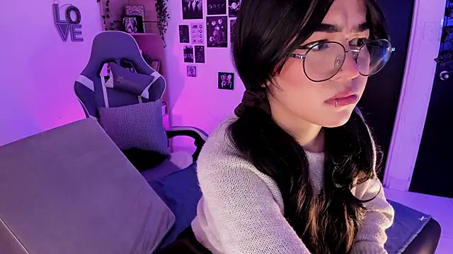 Snapshot of Liz_rogers_x chatting on January 9, 2026, 2:29 am Liz rogers x online show from January 9, 2026, 2:29 am