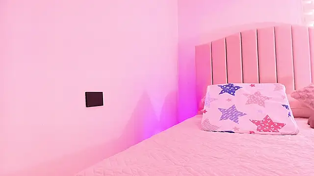 cataleya ebony  online show from October 28, 2025, 7:24 pm