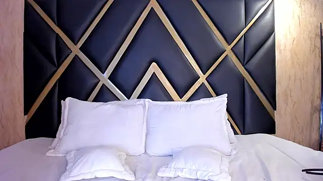 Snapshot of MeganHoffmaan chatting on September 29, 2025, 7:52 pm MeganHoffmaan online show from September 29, 2025, 7:52 pm