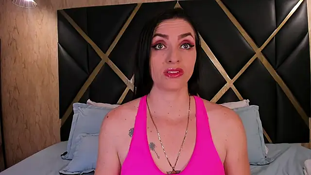 Snapshot of MeganHoffmaan chatting on September 10, 2025, 7:46 pm MeganHoffmaan online show from September 10, 2025, 7:46 pm