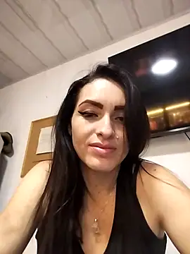 Snapshot of MeganHoffmaan chatting on October 9, 2025, 6:19 pm MeganHoffmaan online show from October 9, 2025, 6:19 pm